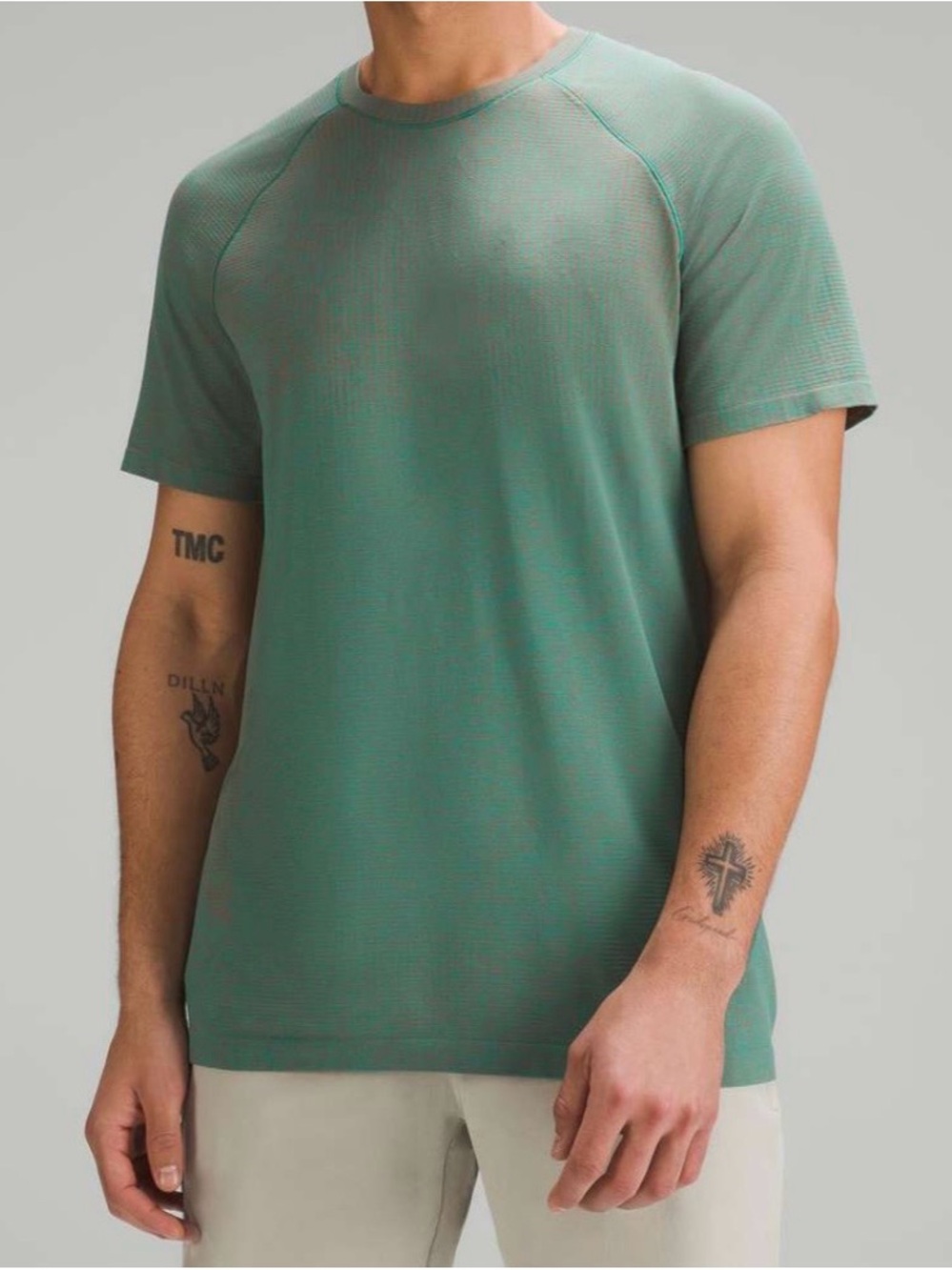 Lululemon Metal Vent Tech Short-Sleeve Shirt Updated Orange/Green Size S